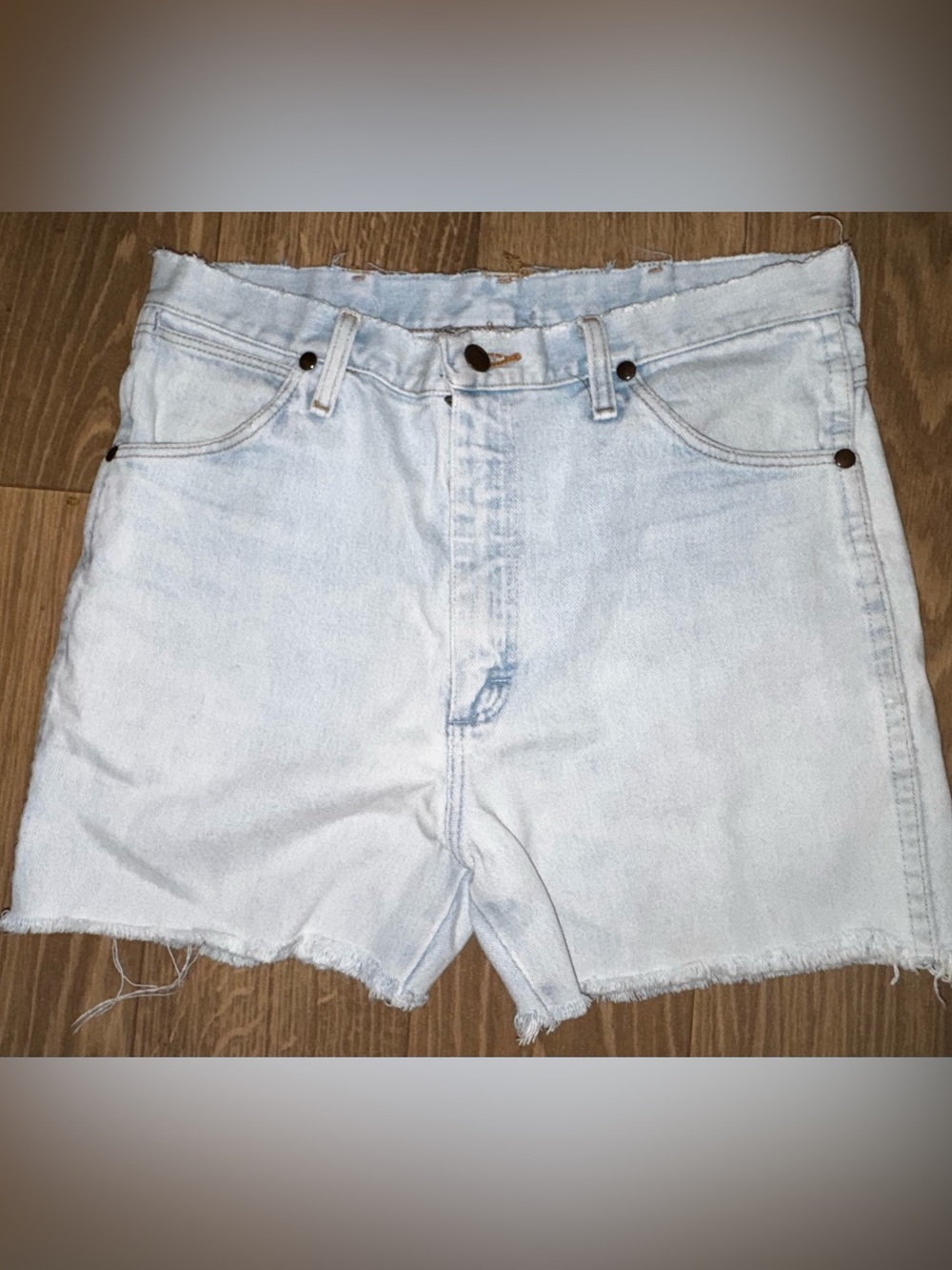 Wrangler High Waist Denim Cutoff Shorts size 32